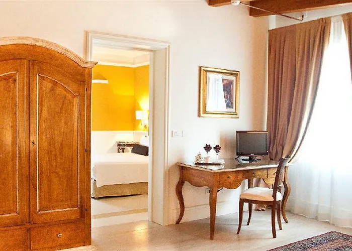 Relais Valfiore Kır Evi *