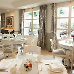 Relais Valfiore * סן לזרו די סבנה