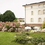 Relais Valfiore סן לזרו די סבנה