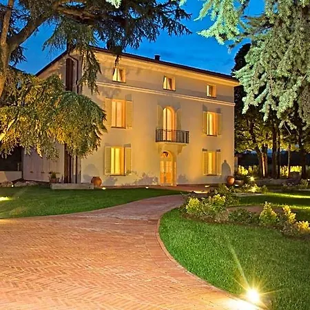 Relais Valfiore カントリーハウス サン・ラッザロ・ディ・サーヴェナ