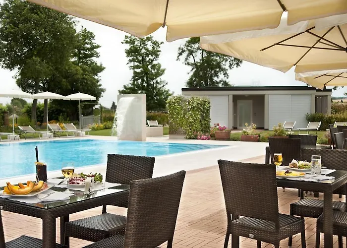 Relais Valfiore * 산레자로디사베나